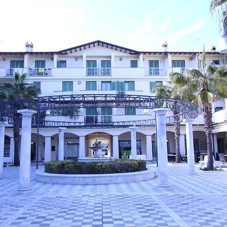 Cytrus Apartament Villa Marina di Massa Exterior foto