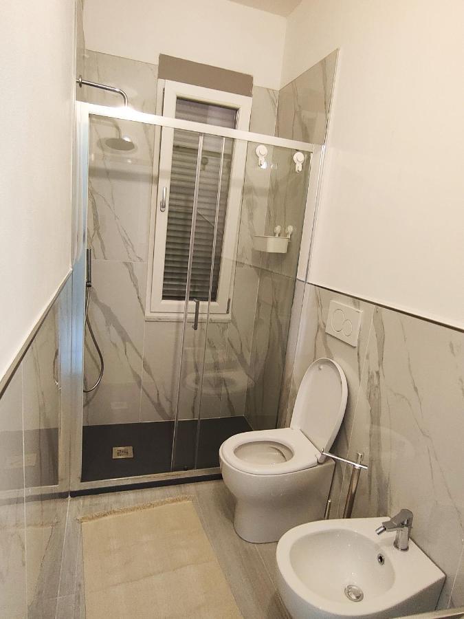Cytrus Apartament Villa Marina di Massa Exterior foto