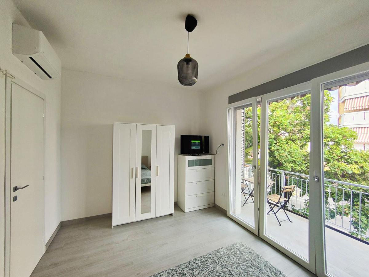 Cytrus Apartament Villa Marina di Massa Exterior foto