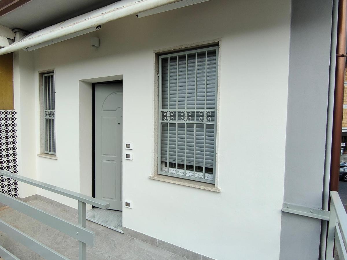 Cytrus Apartament Villa Marina di Massa Exterior foto