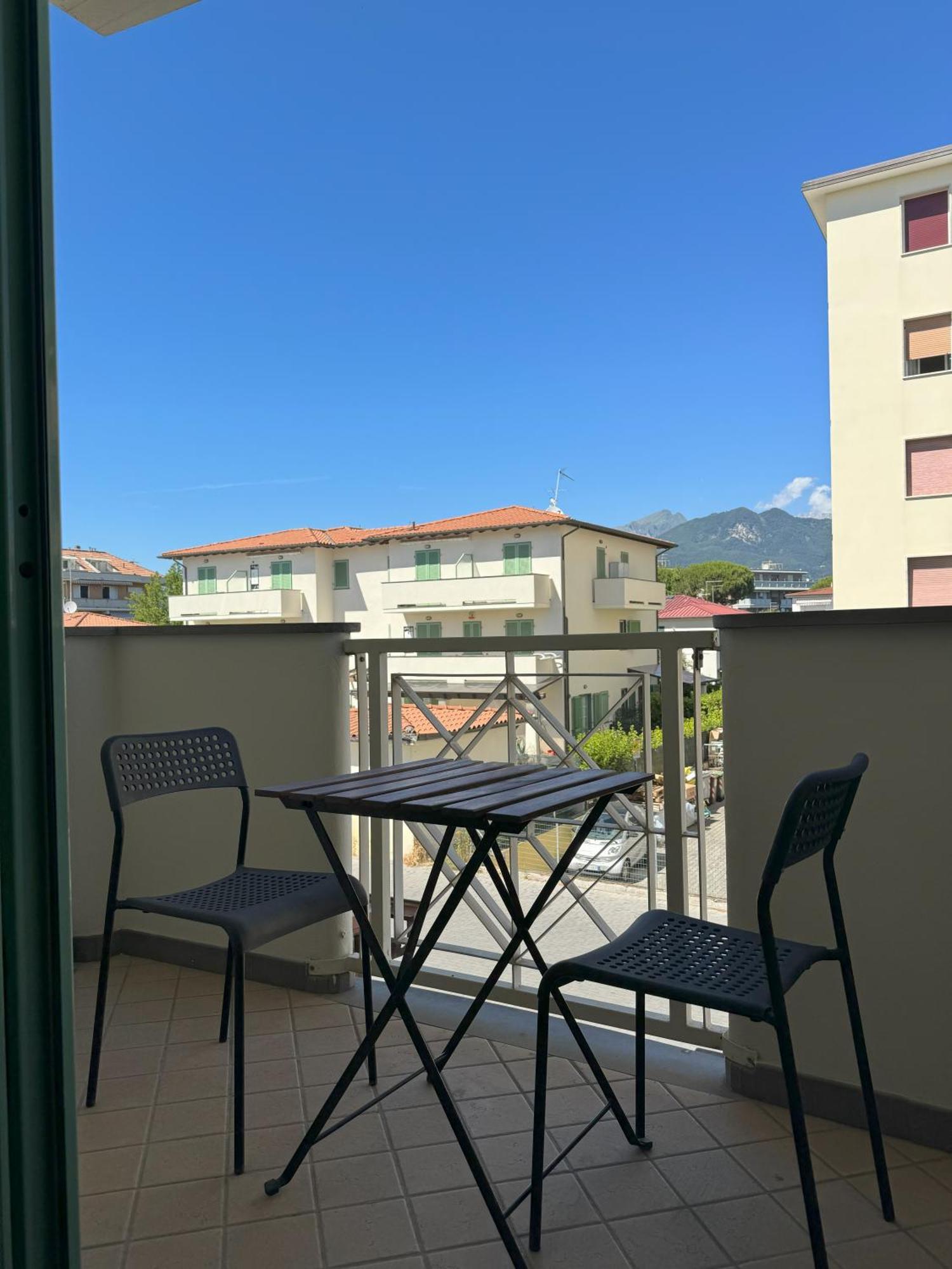 Cytrus Apartament Villa Marina di Massa Exterior foto